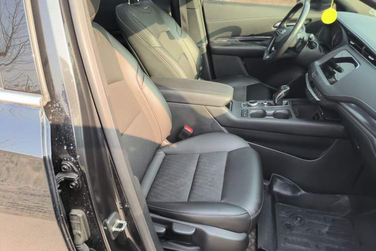 Used Cadillac XT4 2018 28T Two-Wheel Drive Tech Version