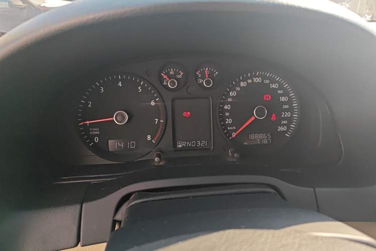 Used Volkswagen Passat 2009 2.0L MFI Automatic Luxury Edition
