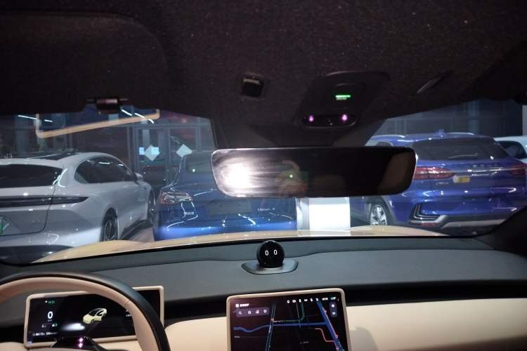 Used Nio ET5 2024 75 kWh Headliner