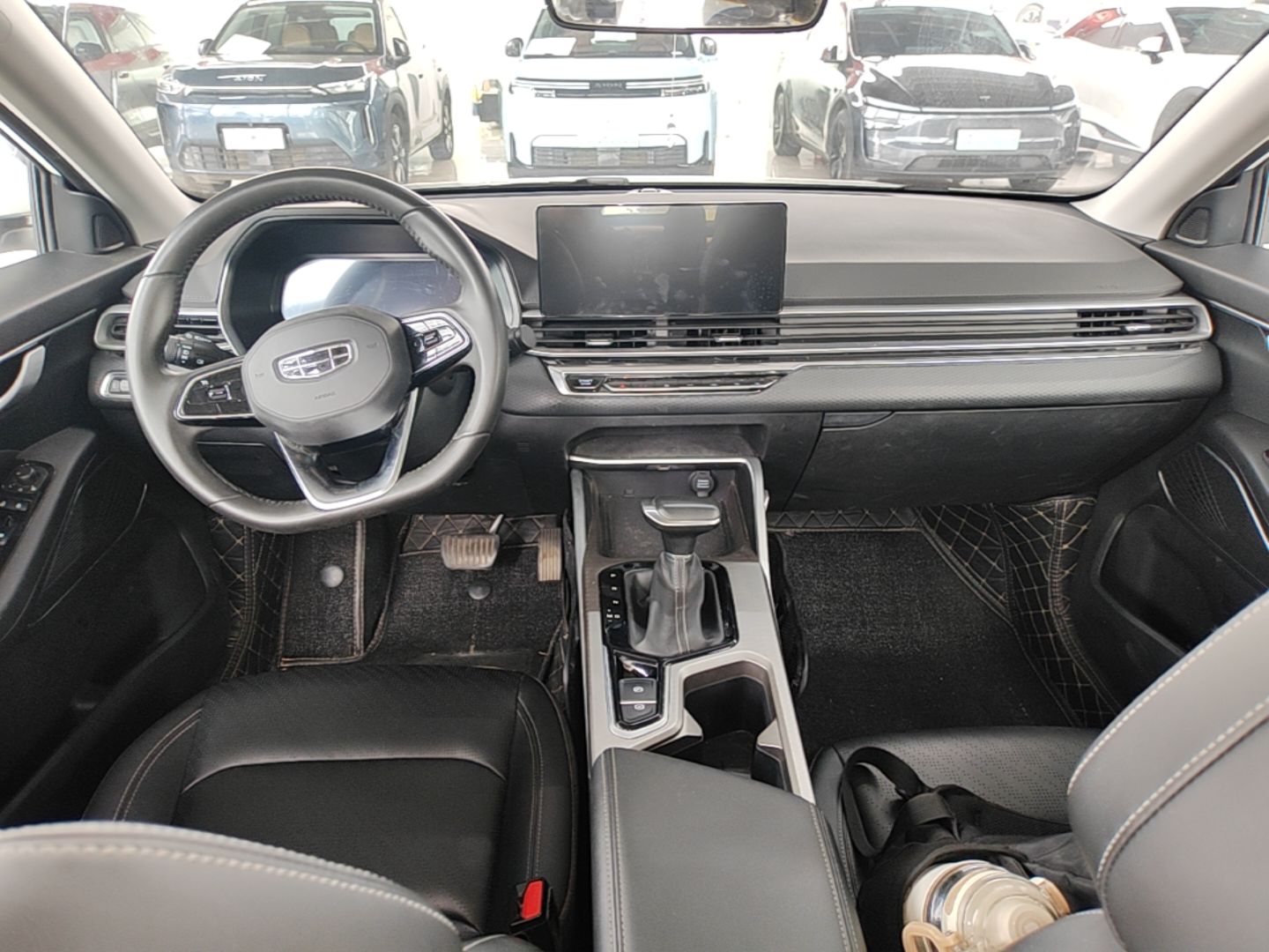 Geely Auto Emgrand 2022 4th Generation 1.5L CVT Luxury Model - Premium — снимка 12