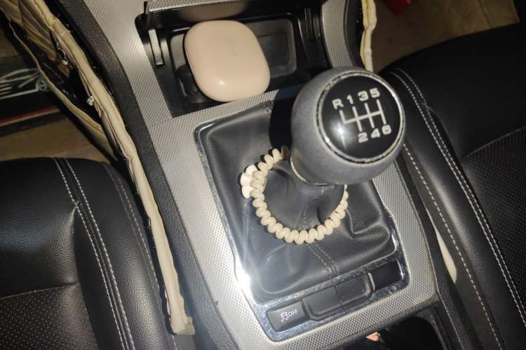 Used Roewe RX5 2018 20T Two-Wheel Drive Manual Flagship Edition