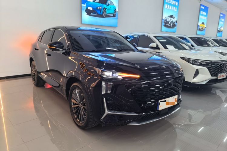 Used CHANGAN UNI-K 2021 2.0T Excellence Edition Front Right 45 Deg