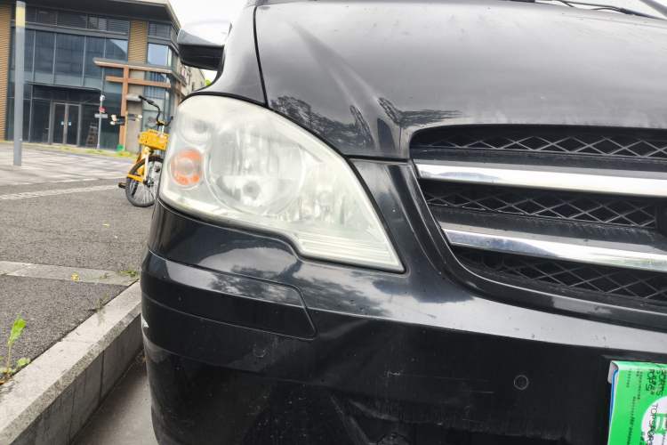 Used Mercedes-Benz Vito 2013 3.0L Business Edition Right Front Headlight
