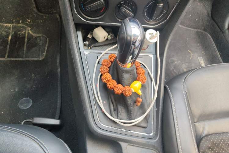 Used Volkswagen Lavida 2015 1.6L Automatic Comfort Edition
