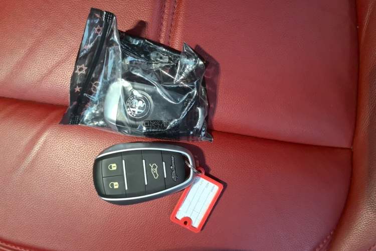 Used Alfa Romeo Giulia 2017 2.0T 200HP Luxury Edition