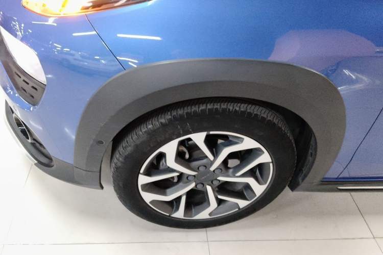 Used Lynk & Co 02 2018 1.5T DCT Two-Wheel Drive Pro Version China V Emission Standard
