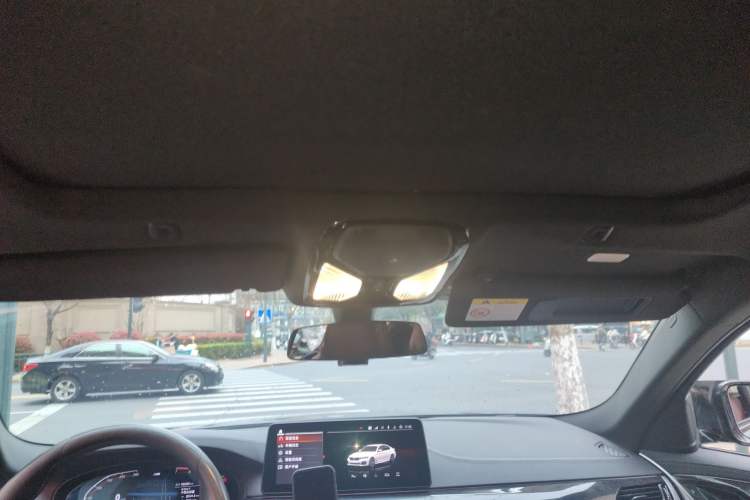 Used BMW 5 Series 2021 Facelifted 525Li M Sport Package
