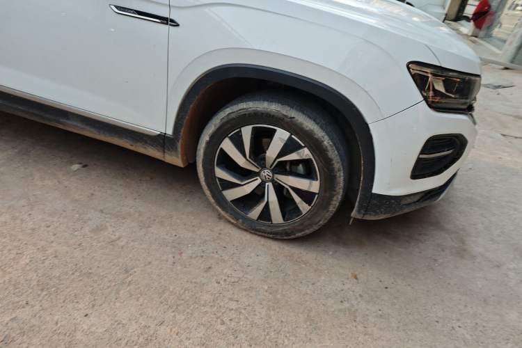 Used Volkswagen Tayron 2021 330TSI Two-Wheel Drive Luxury Smart Connectivity Version
