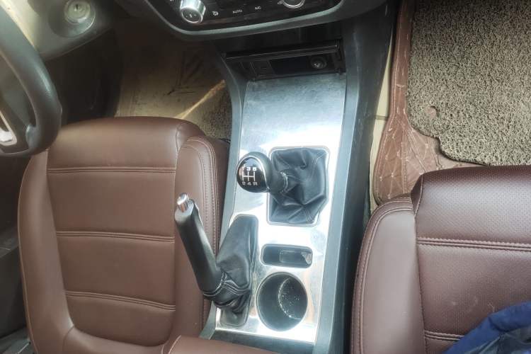 Used Yema T70 2016 1.8L Manual Value Edition Gear Lever