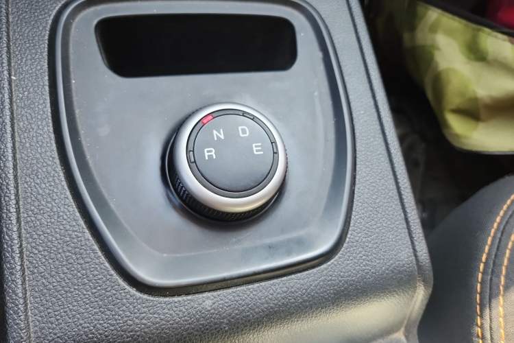 Used JAC Group Blue Cat 2023 M1 Zhongxinhang 38.64kWh Elite Edition Gear Lever