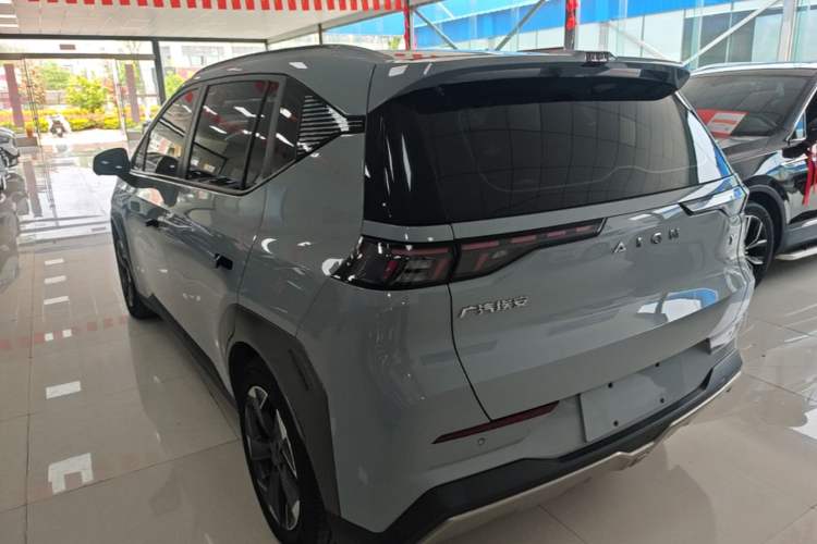 Used AION Y 2022 70 Intelligent Edition Lithium Iron Phosphate Rear Left 45 Deg