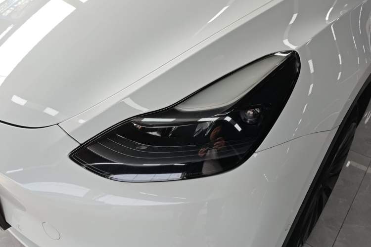 Used Tesla Model Y 2021 Long-Range All-Wheel-Drive Version 3D7