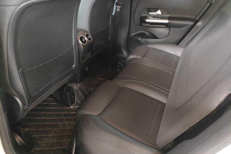 Used Mercedes-Benz GLA 2020 GLA 180 Left Rear Seat