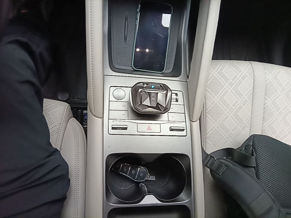 BYD Yuan UP 2024 401KM Leading Edition — снимка 16