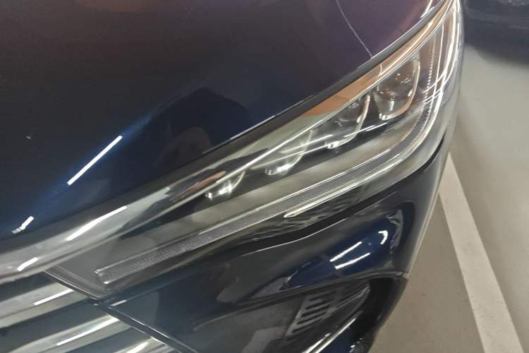 Used BYD Song MAX 2017 1.5T Manual Smart Connect Luxury 7-Seater Left Front Headlight