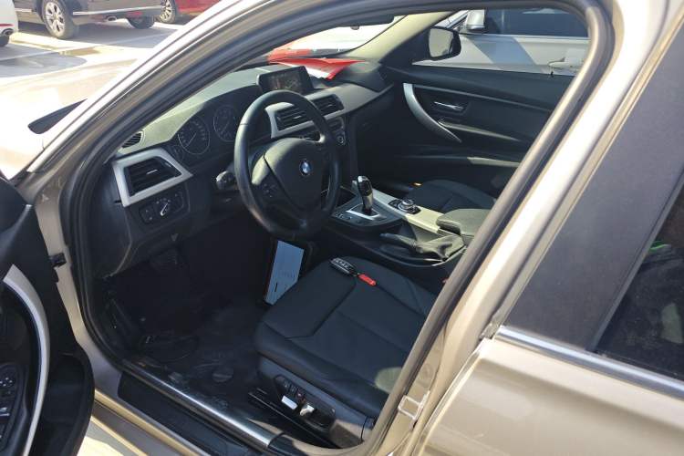 Used BMW 3 Series 2016 320Li Fashion Model
