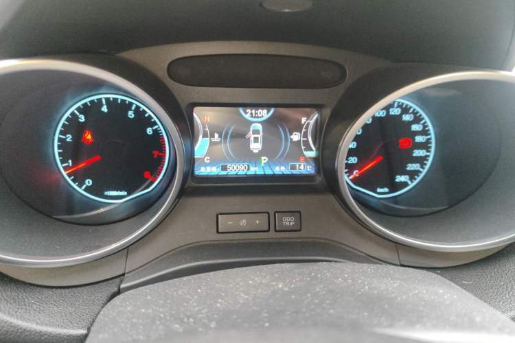 Used BYD Yuan 2017 1.5L Automatic Cool & Stylish Model Odometer Close Up