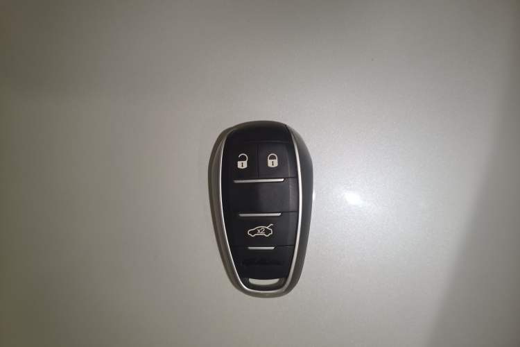 Used Alfa Romeo Giulia 2017 2.0T 280HP Luxury Edition Interior 1