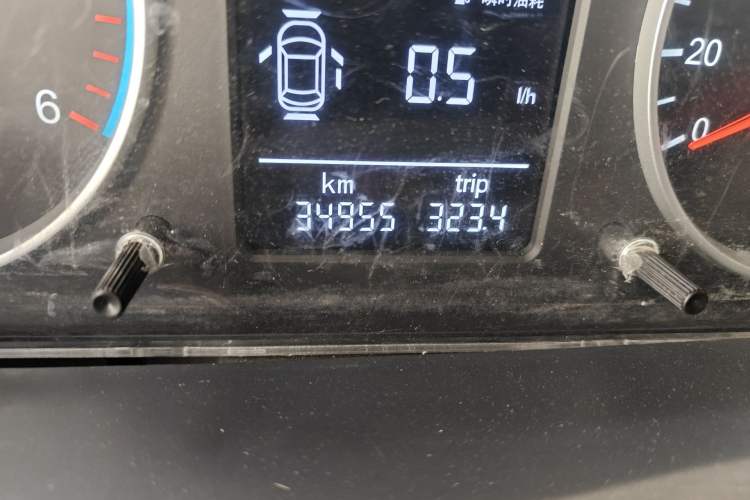 Used Foton Toano 2024 Joyear Multi-Function 2.0T Manual Long-Wheelbase Mid-Roof Model with Single Rear Tire Available in 5/6/7/9-Seater Configurations