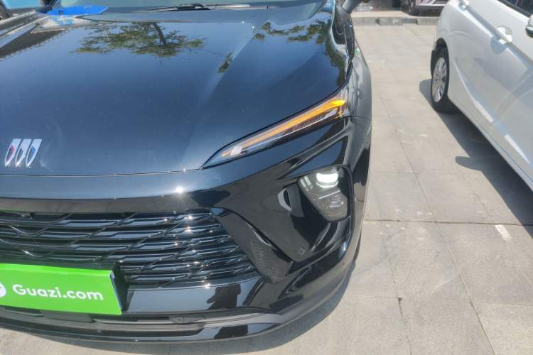 Used Buick Envision 2025 Encore Plus 28T Two-Wheel-Drive Platinum Edition