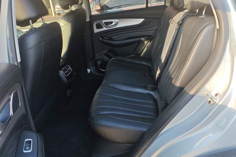 Used Roewe RX5 MAX 2021 Supreme Series 300TGI Automatic Luxury Cabin Edition
