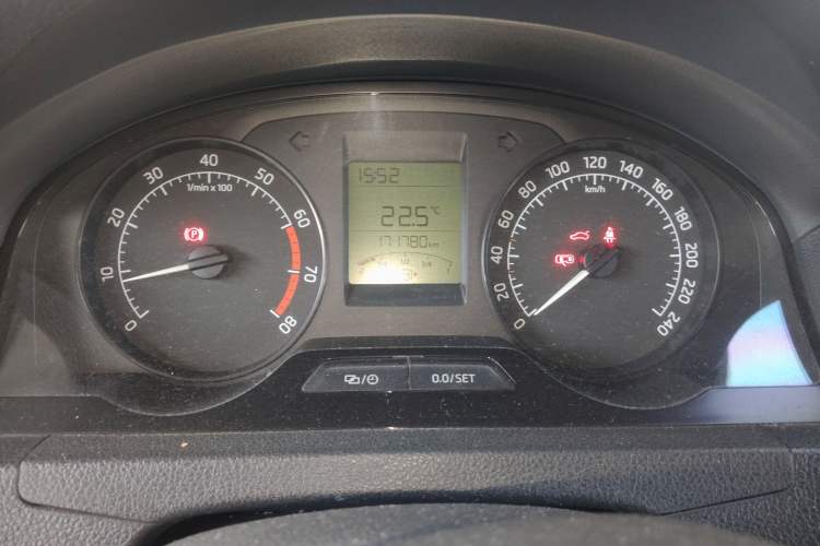 Used Skoda Rapid 2013 1.6L Manual Smart Selection Model