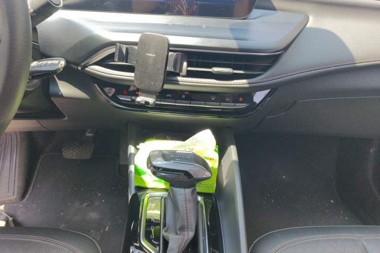 Used Buick Verano 2023 Pro Enjoyment Edition Audio And AC Panel