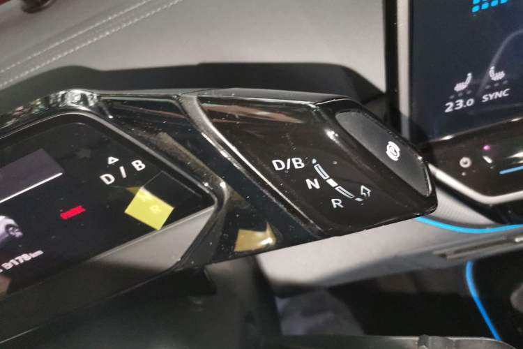 Used Volkswagen ID.4 CROZZ 2022 Long-Range Lite PRO Edition Gear Lever