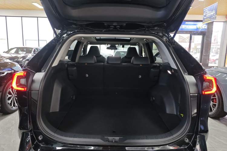 Used Toyota Wildlander 2024 2.0L CVT Two-Wheel Drive Luxury PLUS Edition