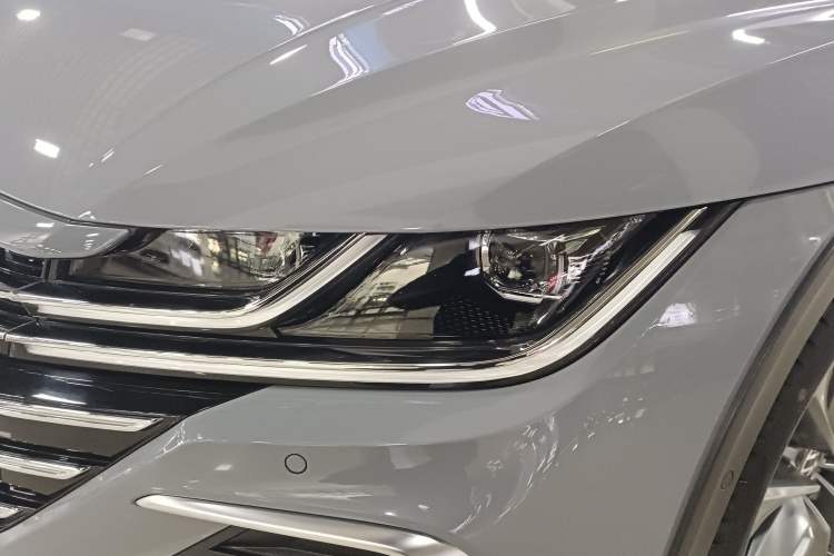 Used Volkswagen FAW-Volkswagen CC 2023 Hunting Vehicle 380TSI Hunter's Heart Edition
