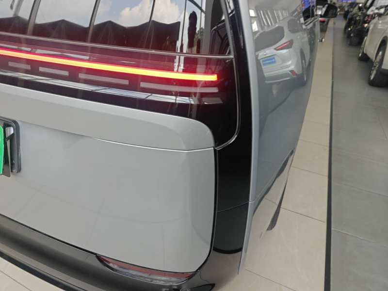 Used Li Auto MEGA 2024 Ultra Model — 7