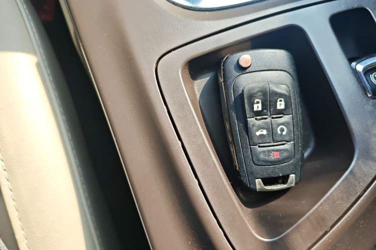 Used Buick Regal 2014 2.0L Elite Fashion Edition
