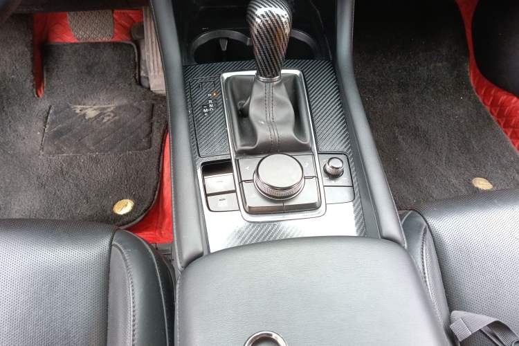 Used Mazda 3 Axela 2021 2.0L Automatic Zhiya Edition Gear Lever