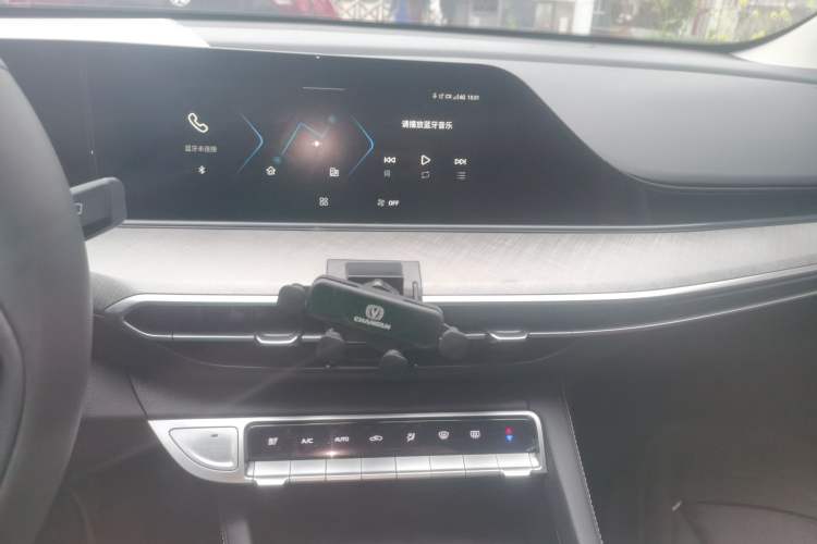 Used CHANGAN Eado 2024 PLUS Blue Whale NE 1.4T GDI DCT High-Energy Edition Audio And AC Panel