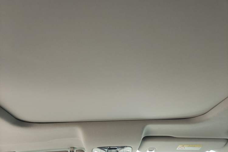 Used GAC Trumpchi GS8 2017 320T Two-Wheel Drive Luxury Smart Connectivity Version (7 Seats)