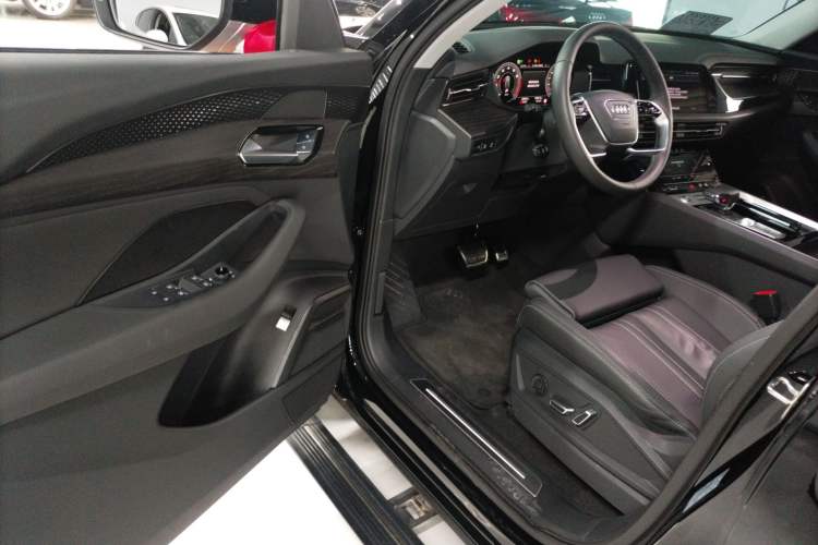 Used Audi Q6 2024 40 TFSI quattro Guanyun Edition Yulin Package 7 Seats