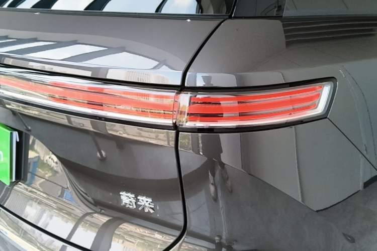 Used Nio ES8 2026 Model 6-seat Executive Signature Edition Right Rear Taillight