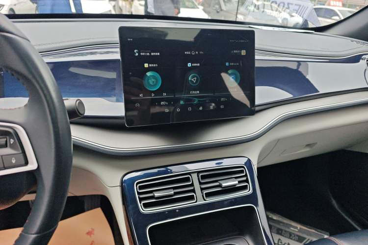 Used BYD Qin PLUS 2021 DM-i 55KM Flagship Model Audio And AC Panel