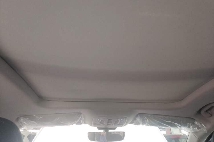 Used Roewe D7 2025 DMH 125 Excellence Edition