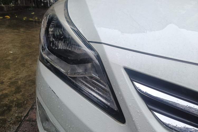 Used Hyundai Verna (older generation) 2016 1.4L Manual Smart GLS Trim