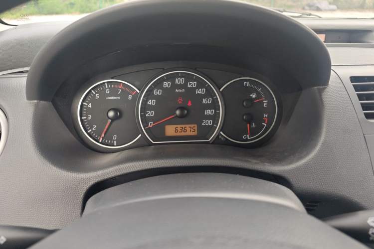 Used Suzuki Swift 2016 1.5L Manual Fashion Model
