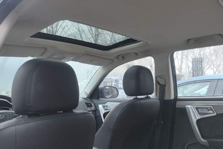 Used Geely Auto Vision X6 2016 1.3T CVT Flagship Model
