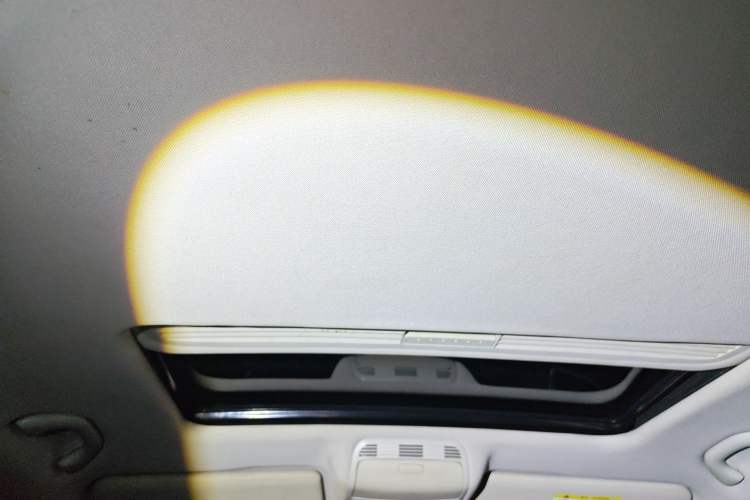 Used Volkswagen Magotan 2016 1.8TSI Luxury Comfort Model
