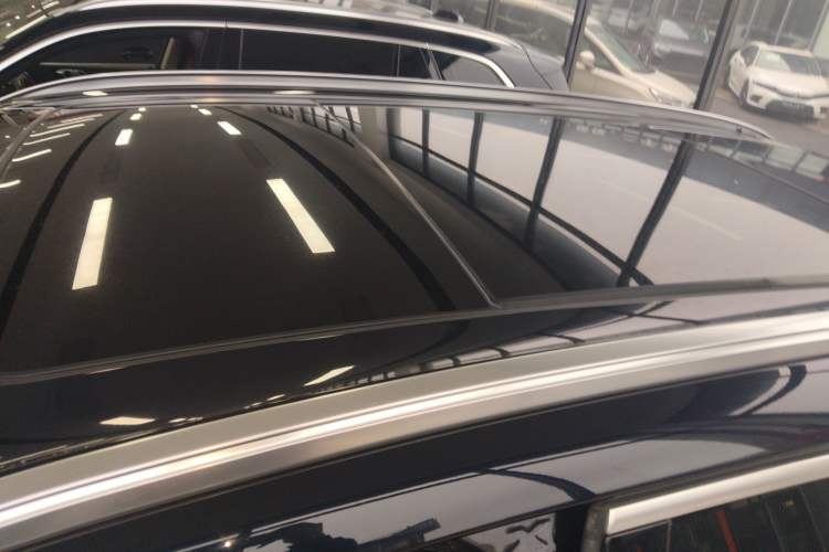 Used BMW X5 2023 xDrive 30Li Luxury M Sport Package
