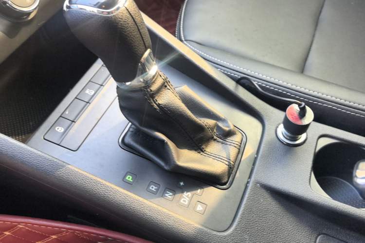 Used Skoda Octavia 2017 Classic Model 1.6L Automatic Standard Edition