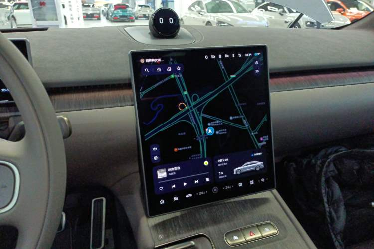 Used Nio ET7 2024 75 kWh Executive Signature Edition Audio And AC Panel