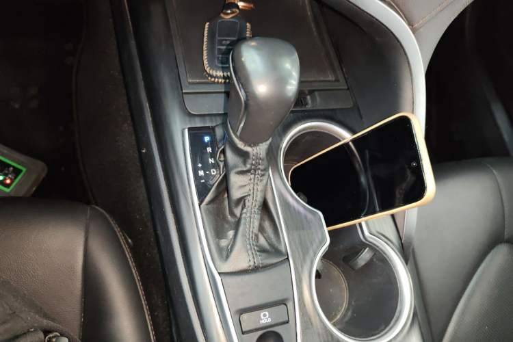 Used Toyota Camry 2023 2.0G Luxury Edition
