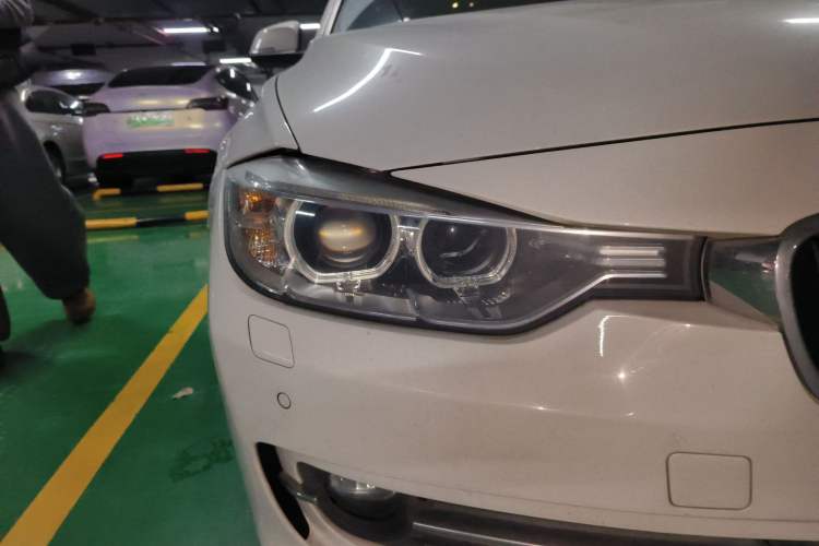 Used BMW 3 Series 2015 320Li Luxury Edition Fashion Model
