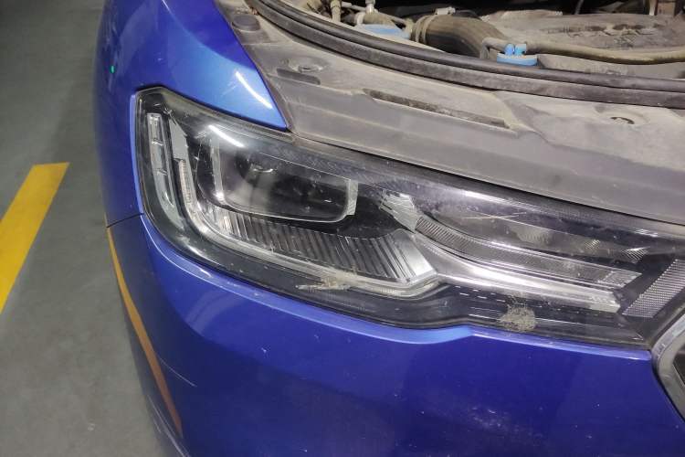 Used Haval H2s 2017 Blue Label 1.5T Manual Elite Model Right Front Headlight