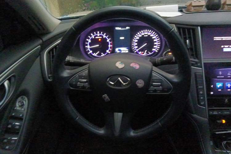 Used Infiniti Q50L 2015 2.0T Enjoyment Edition
